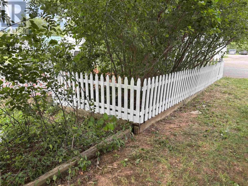 90 Hillcrest Ave Avenue — photo 9 of 40