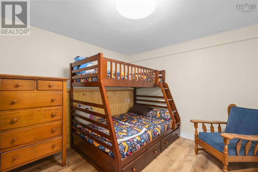 65 Nadine Drive — photo 24 of 40