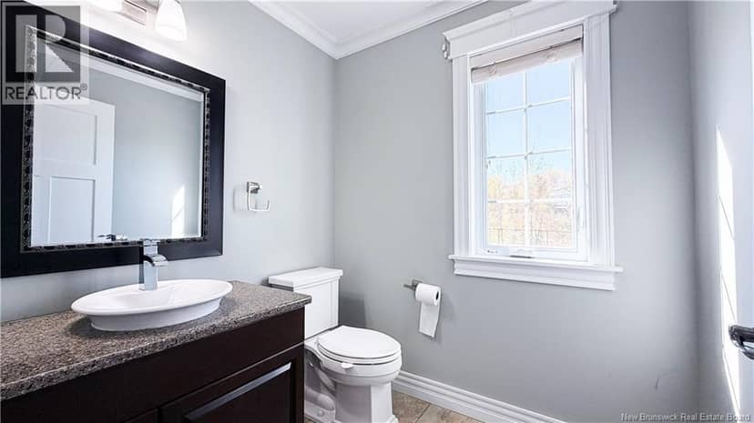 145 Amiens Drive — photo 16 of 40