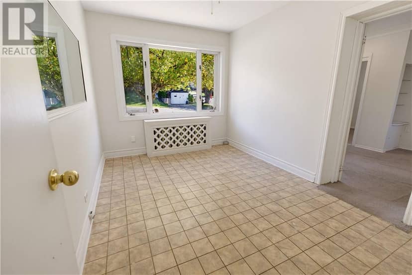 687 Shields Street, Sudbury, photo 5