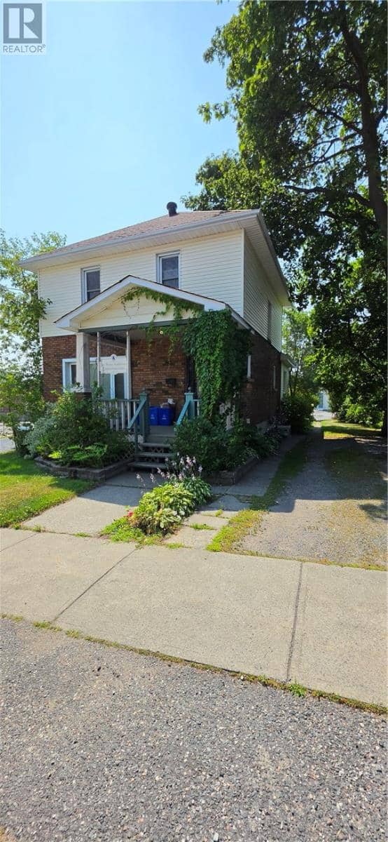 195 Pine Street — photo 2 of 39