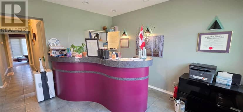 195 Pine Street — photo 5 of 39