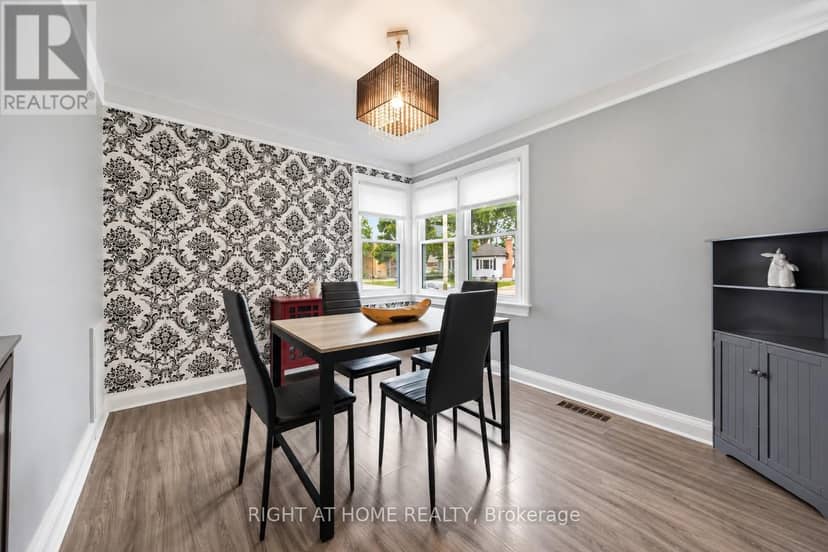 139 Gordon Street — photo 7 of 28