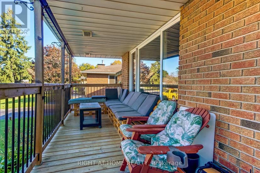 10 David Drive — photo 2 of 22