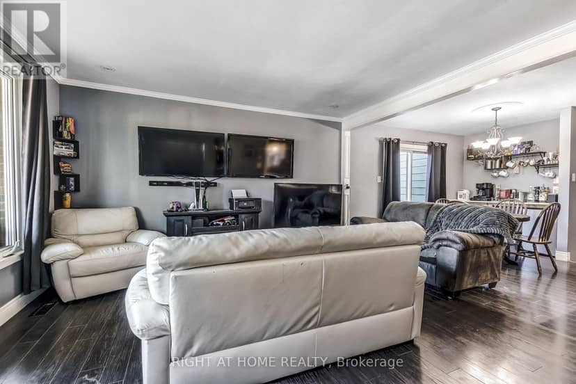 10 David Drive — photo 4 of 22