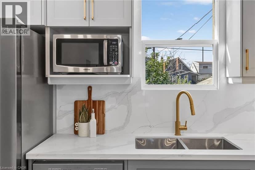 215 PALING Avenue — photo 16 of 40
