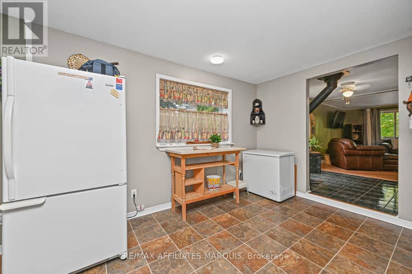 719 Ireland Road — photo 19 of 40