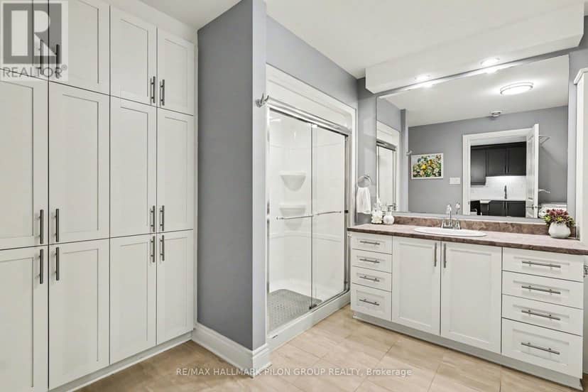 295 - 308 Masters Lane — photo 17 of 29