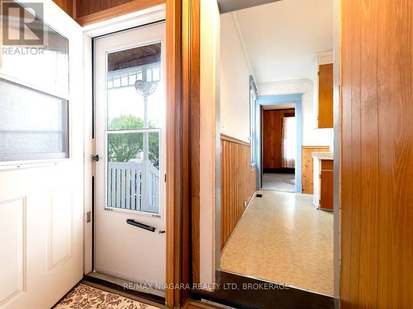 632 King Street — photo 21 of 40