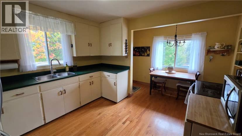 15 Avery Lane — photo 19 of 40