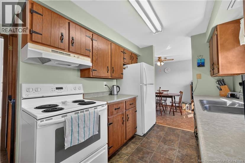6 Clearwater Street — photo 4 of 40