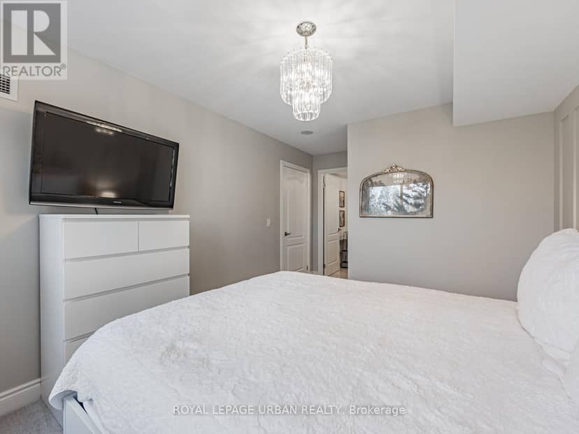 202 - 1103 Leslie Street — photo 21 of 25