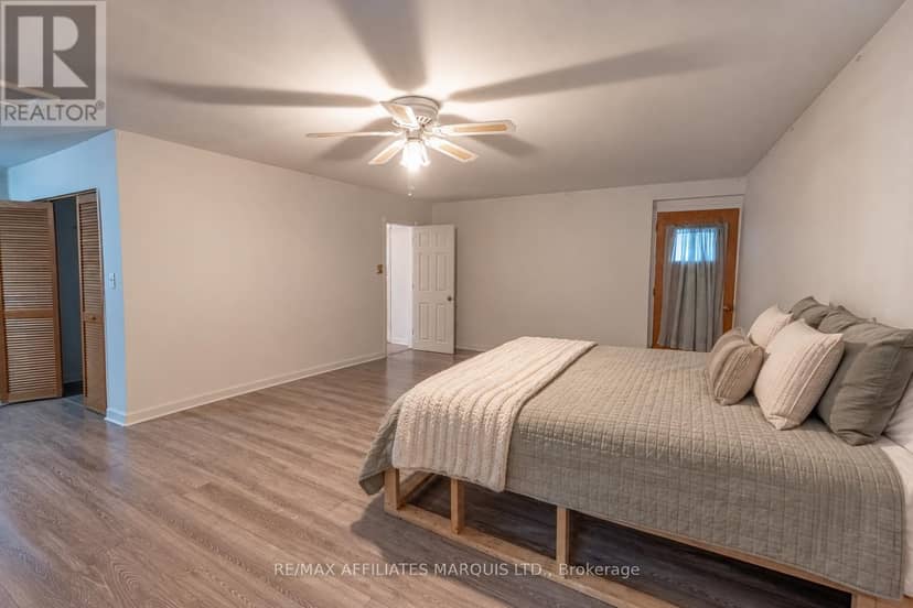 60 Maple Street — photo 9 of 21