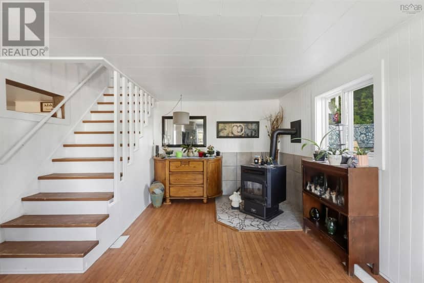 3718 Shore Road — photo 19 of 40