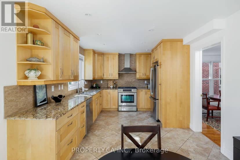 2124 Langtry Drive — photo 11 of 40