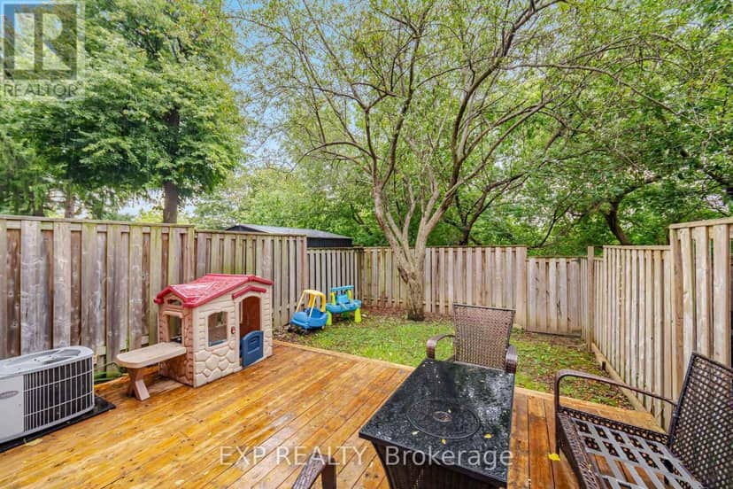 157 Moregate Crescent — photo 37 of 40