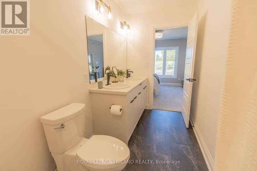138 Benjamin Parkway — photo 20 of 34