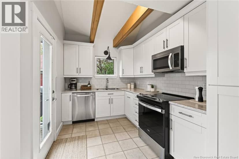 19 Crescent Street — photo 18 of 40