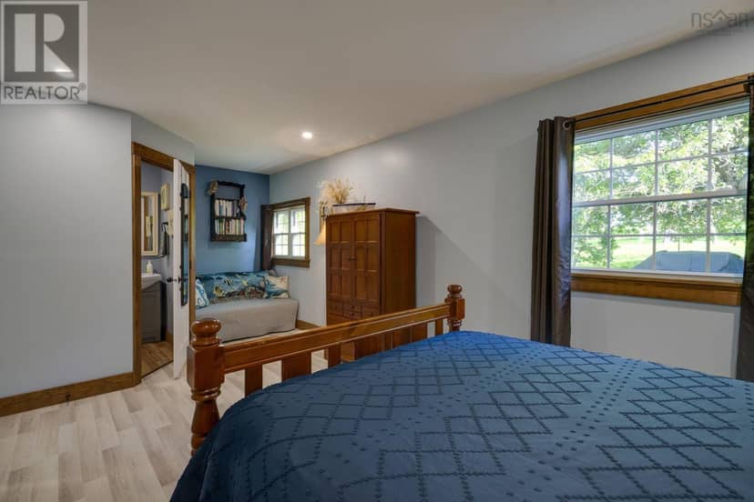 1260 Highway 201 — photo 13 of 39
