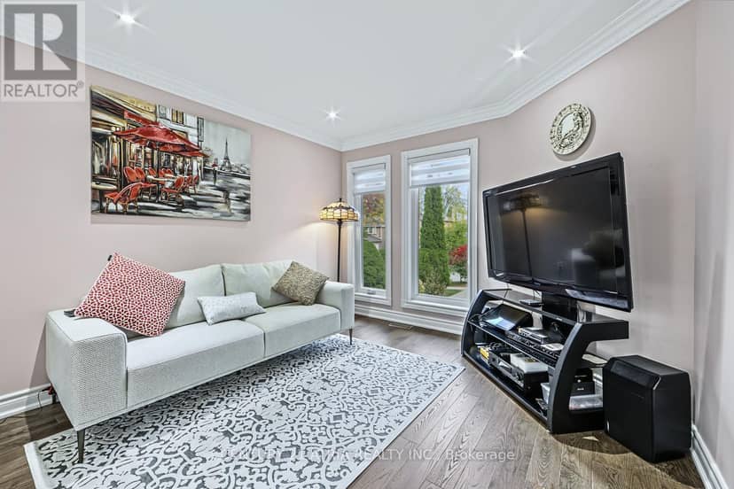 39 Chiswick Crescent — photo 5 of 40