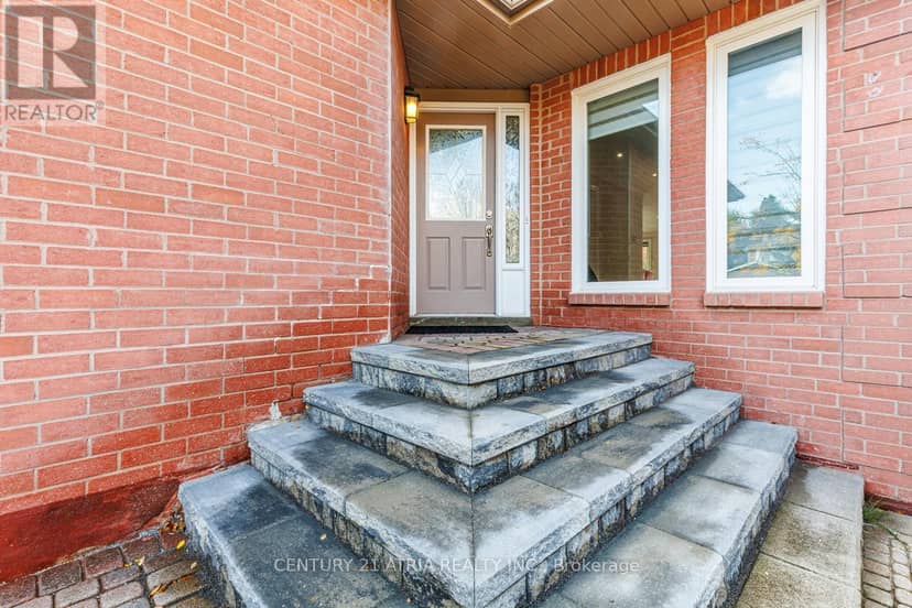 39 Chiswick Crescent — photo 3 of 40