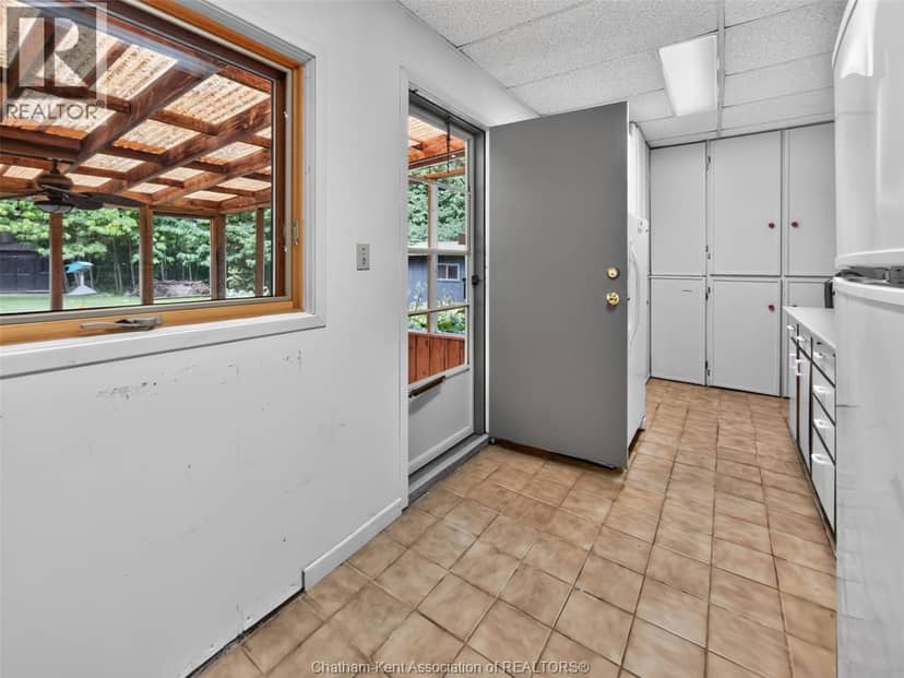 9187 Doyle LINE — photo 33 of 40