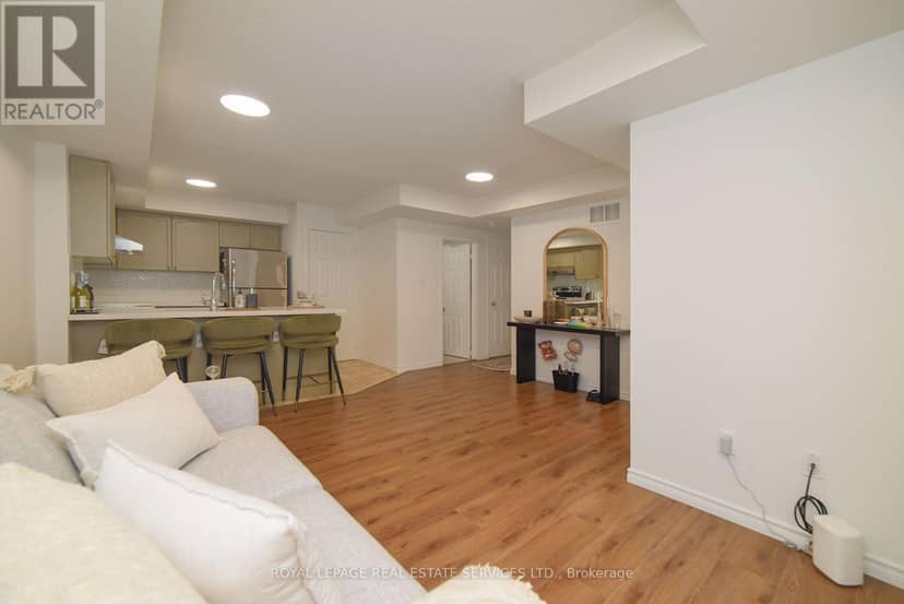 359 - 312 John Street, Markham, photo 8