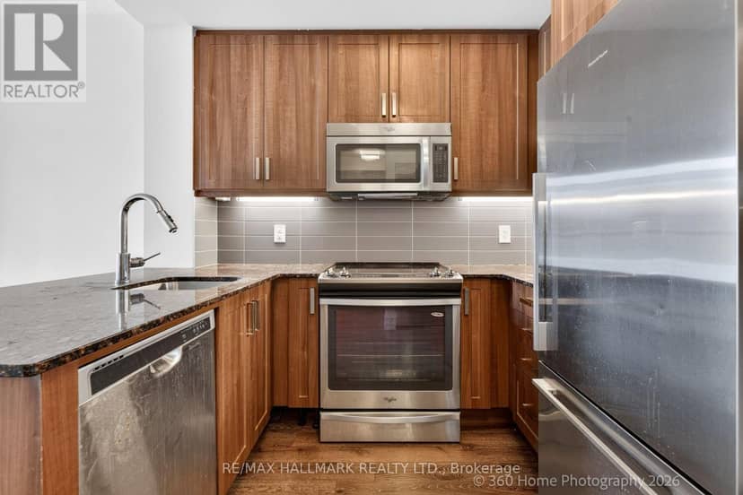712 - 2 Old Mill Drive — photo 7 of 28