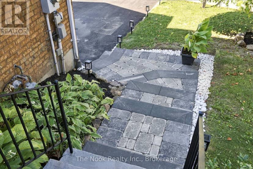 38 Galbraith Court — photo 4 of 40