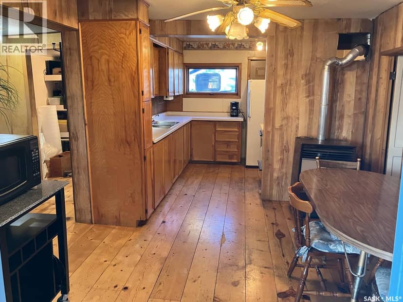 112 Rustad AVENUE — photo 11 of 27