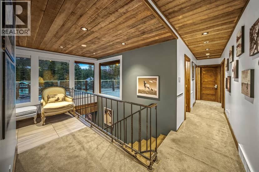 115 Spray Avenue — photo 11 of 40