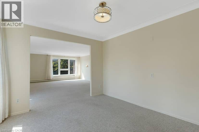 26 WENTWORTH Avenue Unit# 2 S — photo 20 of 40
