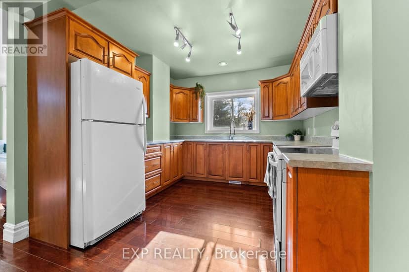 156 Margaret Street — photo 19 of 40