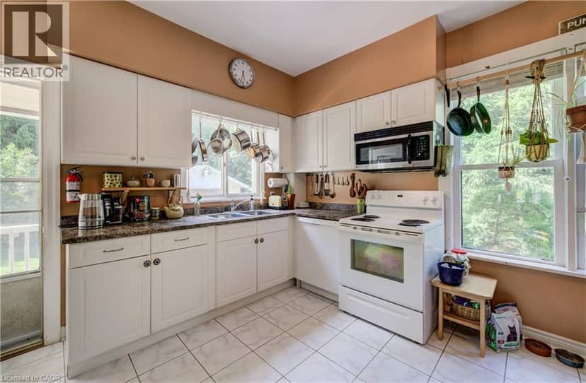 140 SHADE Street — photo 17 of 40