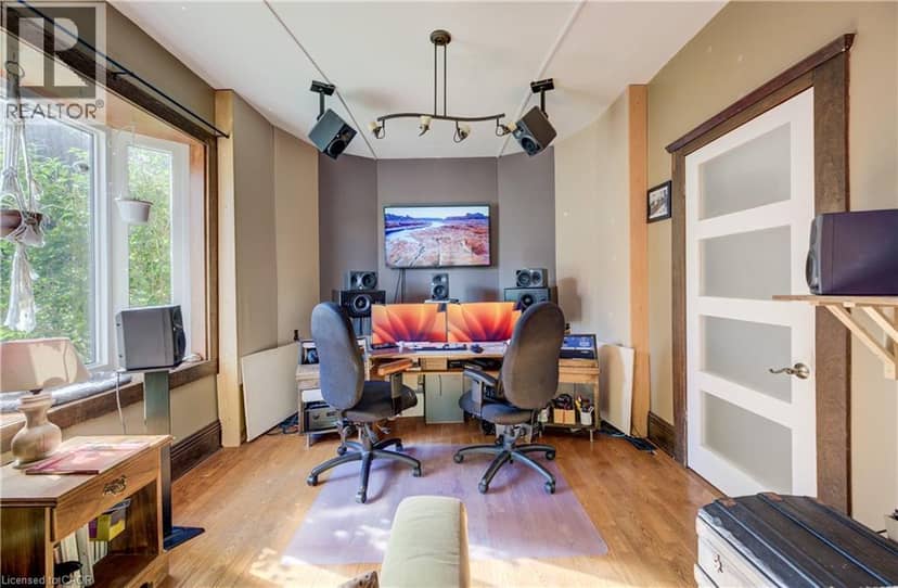 140 SHADE Street — photo 13 of 40