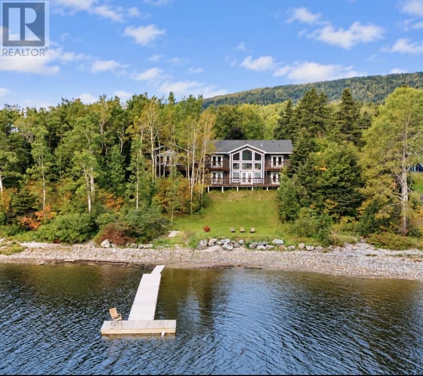 20 Lakeside Drive — photo 3 of 40