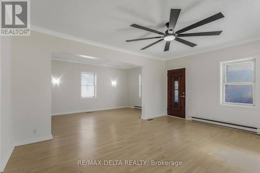 3668 Champlain Street — photo 19 of 27