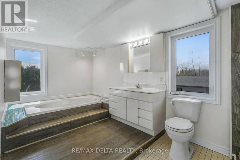 3668 Champlain Street — photo 26 of 27