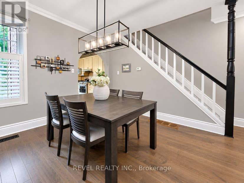 46 Newton Street — photo 10 of 30