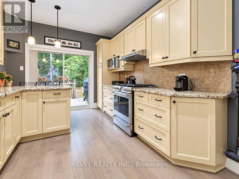 46 Newton Street — photo 13 of 30