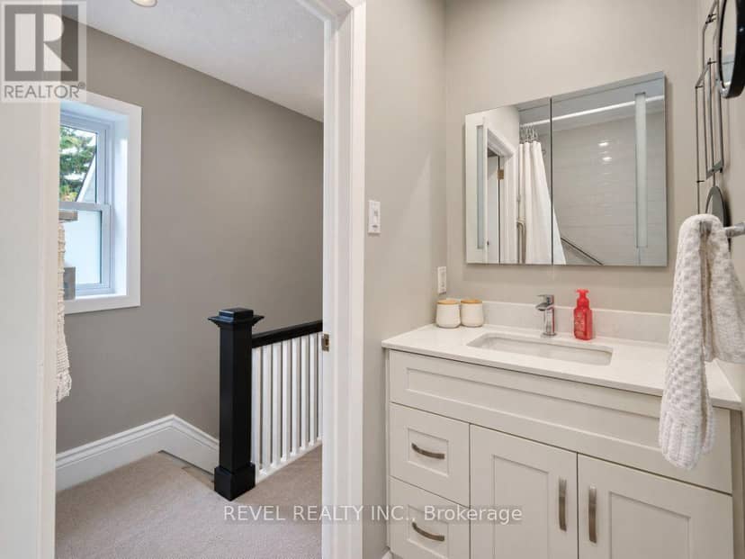 46 Newton Street — photo 16 of 30