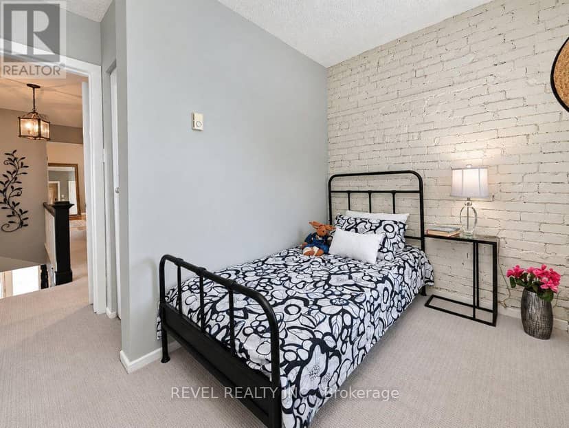 46 Newton Street — photo 18 of 30