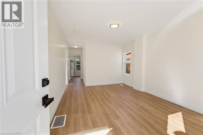 48 MAITLAND Street — photo 4 of 18