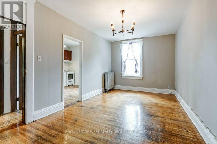 28 Concord Avenue, Toronto, photo 7