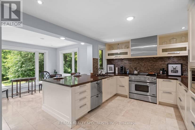 42 Heathview Avenue — photo 17 of 40