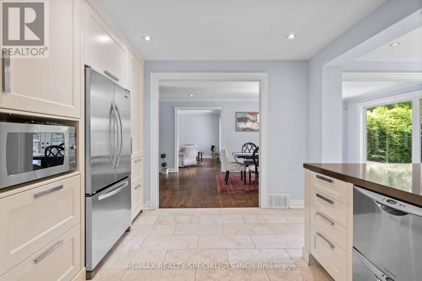 42 Heathview Avenue — photo 19 of 40