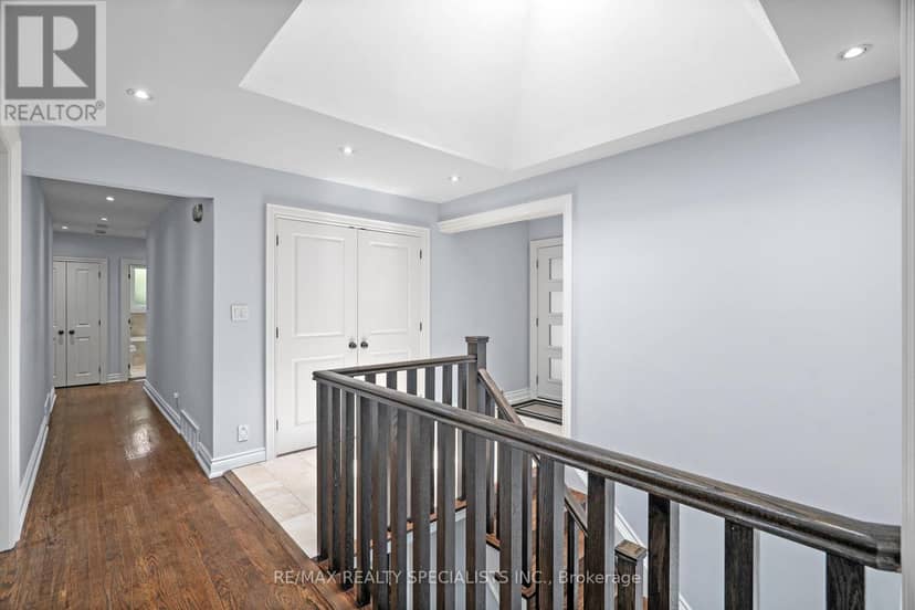 42 Heathview Avenue — photo 23 of 40