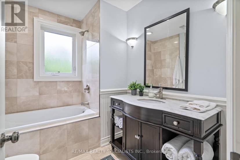42 Heathview Avenue — photo 24 of 40