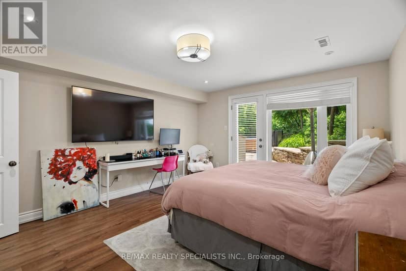 42 Heathview Avenue — photo 29 of 40