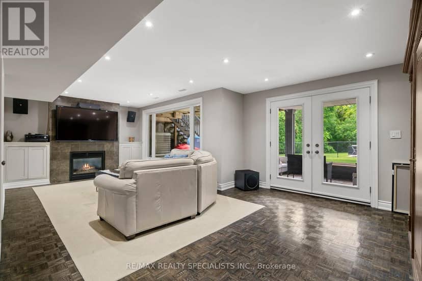 42 Heathview Avenue — photo 34 of 40